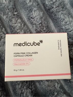 Medicube PDRN Pink Collagen Capsule Cream - Pink